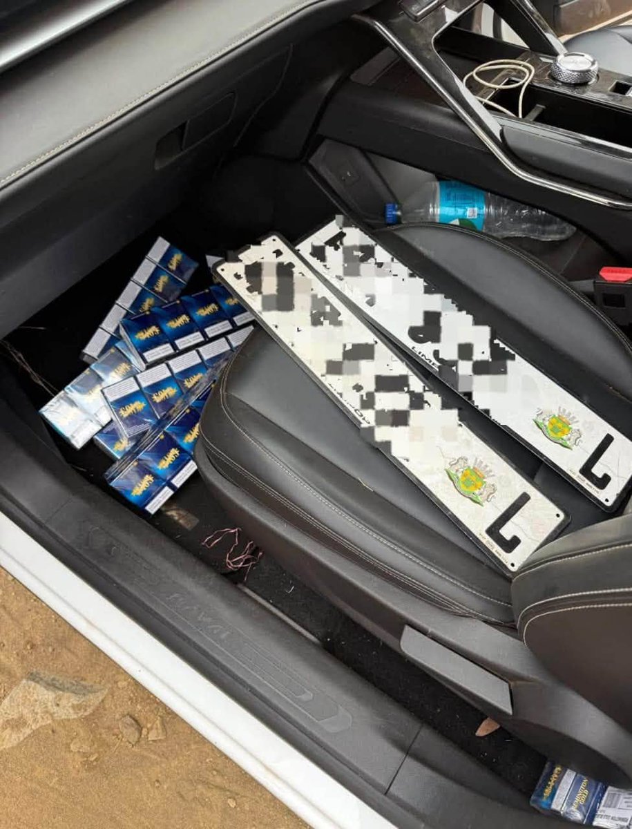 _ArriveAlive's tweet photo. A suspected abandoned vehicle and illicit cigarettes recovered in the Mankweng policing
https://t.co/tIFz8dIVCj
#ArriveAlive #Crime @SAPoliceService https://t.co/tHSAc2e63B