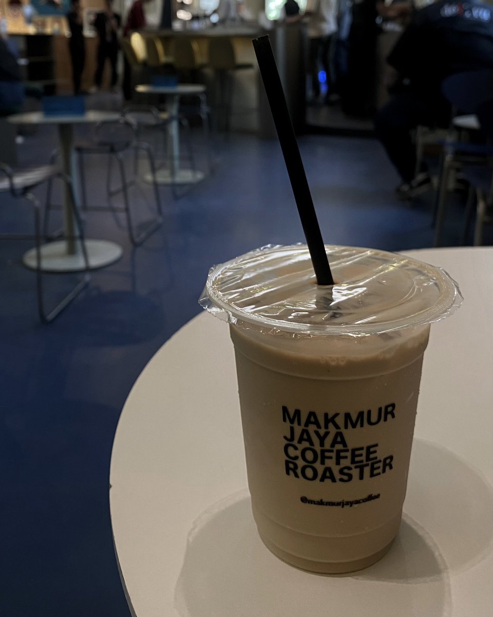 kayouyg's tweet photo. love this city soooo much! mau balik lg 🥺🖤 https://t.co/zr8SLEYCwB