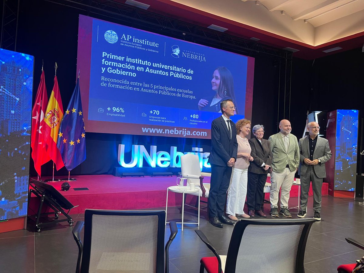 albertoreyero's tweet photo. Esta mañana junto a @es_empatia  he asistido a la jornada de AP Institute y @Cermi_Estatal  en la Universidad Nebrija.
Me quedo con dos ideas que compartieron, entre otros, @luiscayoperez , @attitudefr_go , Reyes Zárate y Joan Navarro:
Una sociedad civil organizada es imprescindible para impulsar cambios normativos y sociales. Y la incidencia necesita cada vez mayor profesionalización.
Buenas reflexiones y buenos encuentros.