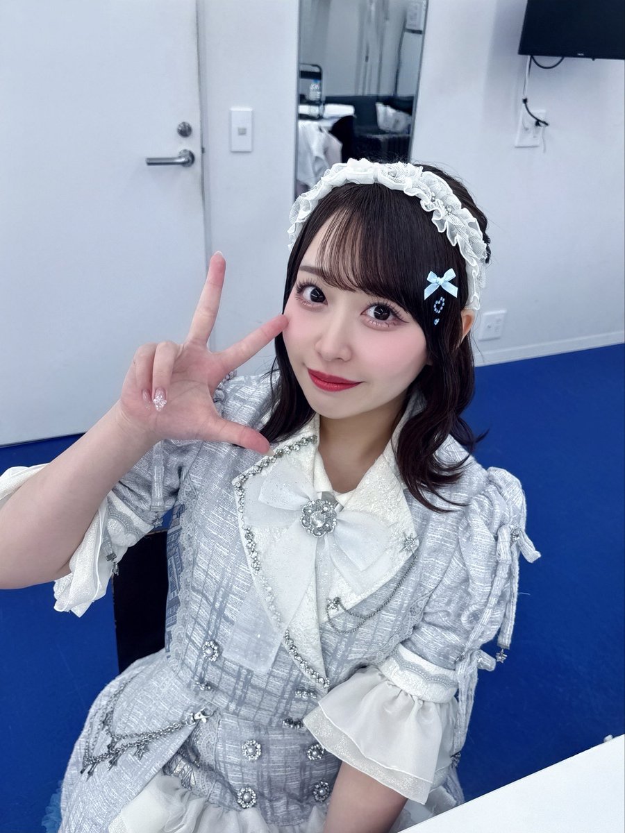 YUKA_0516_'s tweet photo. Meteors現体制ラストライブ💫
ありがとうございました！

アイドルとしてまたステージに戻るという大きな決断をくれたグループ。
活動を通して沢山の方に出会うことができました。

これからも、まだ見えない明日の先まで約束を繋いでいこうね。
沢山のご声援ありがとうございました！

2026.9.29
Meteors 青色担当　羽瀬由佳