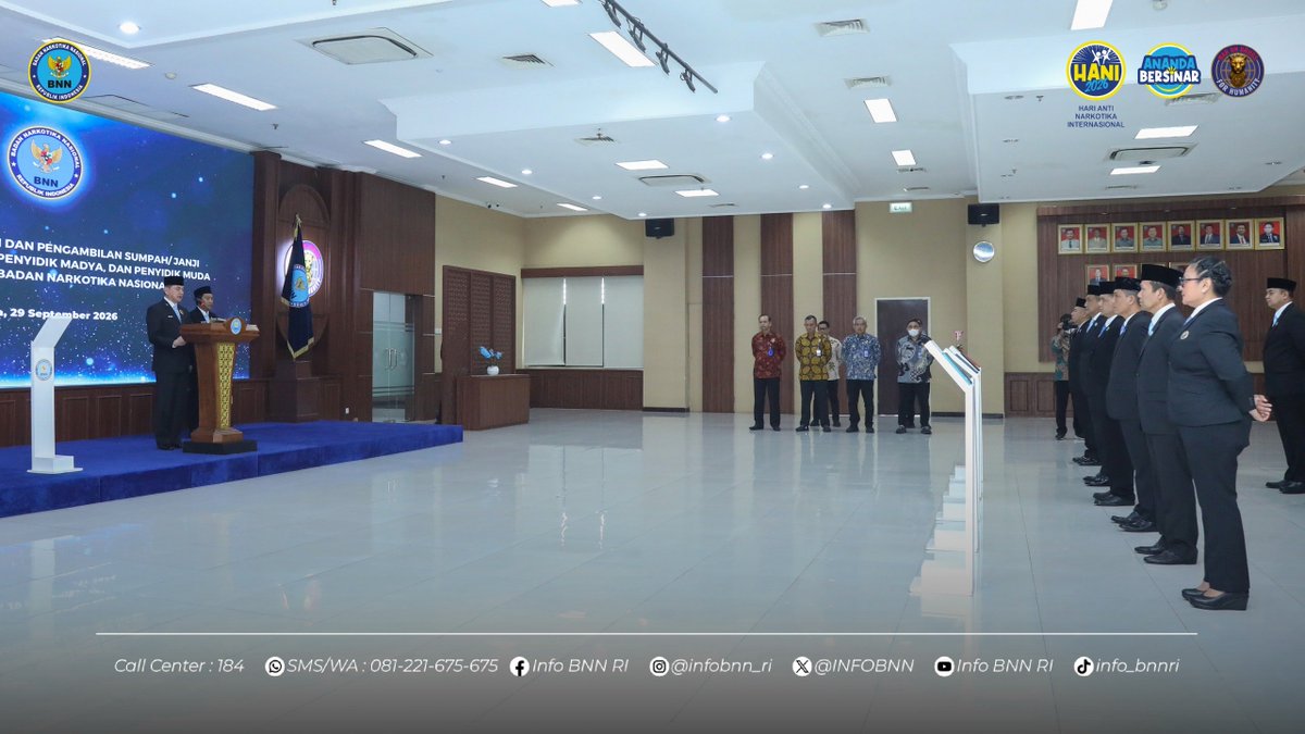 INFOBNN's tweet photo. BNN LANTIK 10 PEJABAT, PERKUAT PELAKSANAAN P4GN

Badan Narkotika Nasional (BNN) melaksanakan Upacara Pelantikan dan Pengambilan Sumpah/Janji Jabatan Administrasi, Penyidik Madya, dan Penyidik Muda di lingkungan BNN. Kegiatan berlangsung di Ruang Moh. Hatta, Gedung BNN. https://t.co/enWuwHYaSY