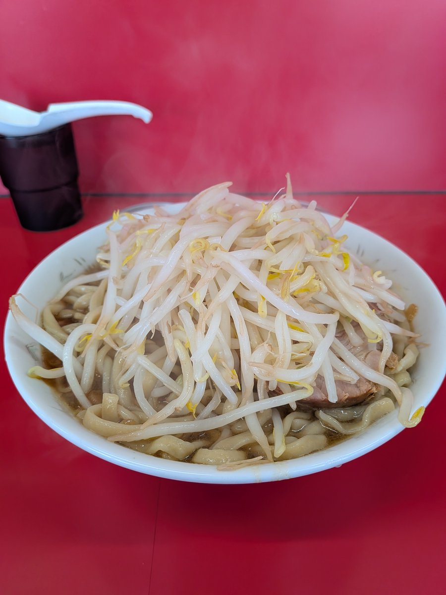syankusu923's tweet photo. ひたちなか二郎
ワンチャン、味噌つけ麺と思ったがなかった😭
最近寒くなって来たから仕方ないですよね～😅
デフォに風物詩のコキアうずら👍
結局、美味しいのは変わらない🙆
本日もごちそうさまでした🙏 https://t.co/SJHZOPrFhT