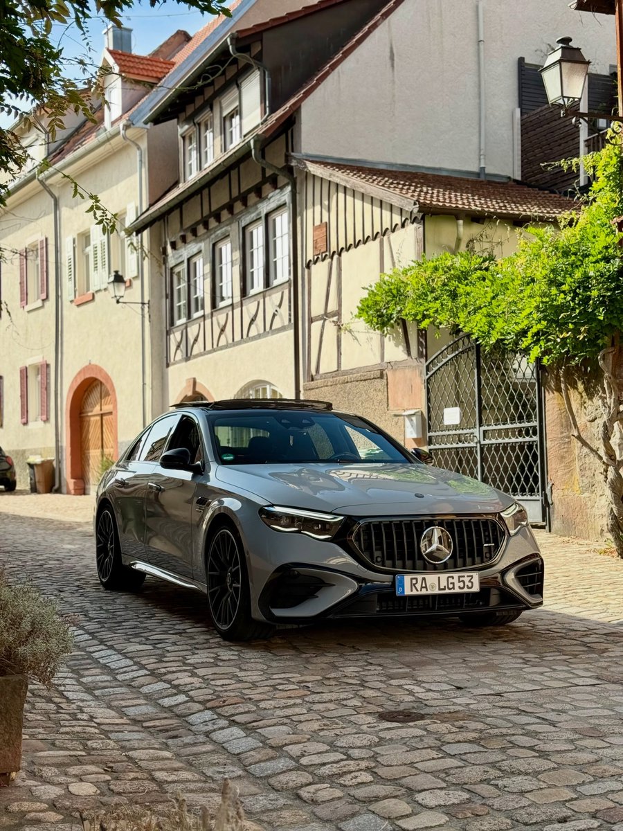 streetjour's tweet photo. AMG E53🦋 https://t.co/PeFTKqMV9u