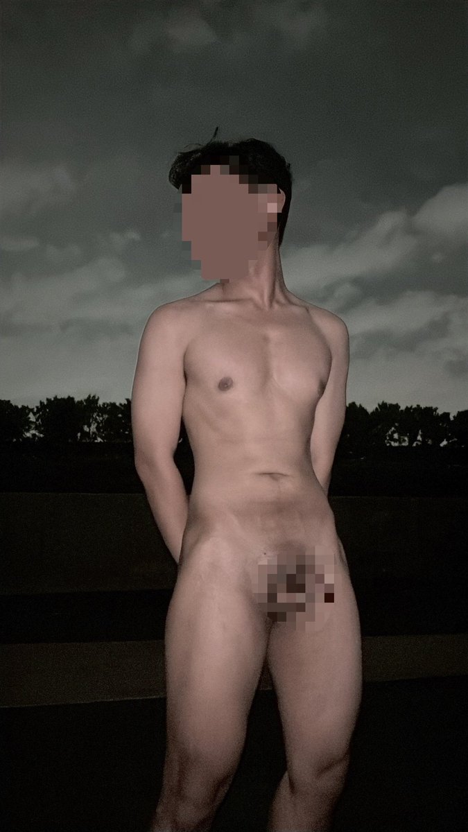 Tmidto7's tweet photo. เจ้านายลากกูมาโชว์เพื่อนชายแท้ที่คอนโดเพื่อน ให้กูแก้ผ้าคลานแถมแหกหีแอ่นควยอวดโชว์ไปทั่วดาดฟ้า แถมจับกูมัดแล้วอัดป็อปจนน้ำลายยืด แล้วปล่อยให้เพื่อนชายแท้เล่นควยกูอีก  แม่งจับกูฝนหัว จนกูครางหงิงๆเหมือนกะหรี่เลยไอ้เหี้ย แม่งอายสัสๆ แต่เสียวเหี้ยๆ พุ่งแตกแม่งกลางดาดฟ้าอย่างเยอะเลยสัส  #ทาส #เอ้าดอ