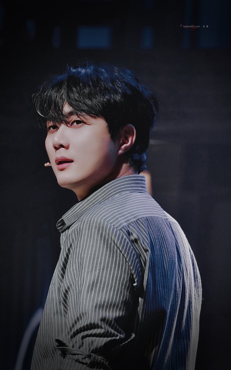 ChaseAMirageH's tweet photo. 여름밤 베이징의 거리
그 사이에 비현실적인 우리 

-
유현석 • 르네 갈리마르
홍기범 • 송 릴링
20260929 엠.버터플라이🦋 https://t.co/TBEJBrHE95