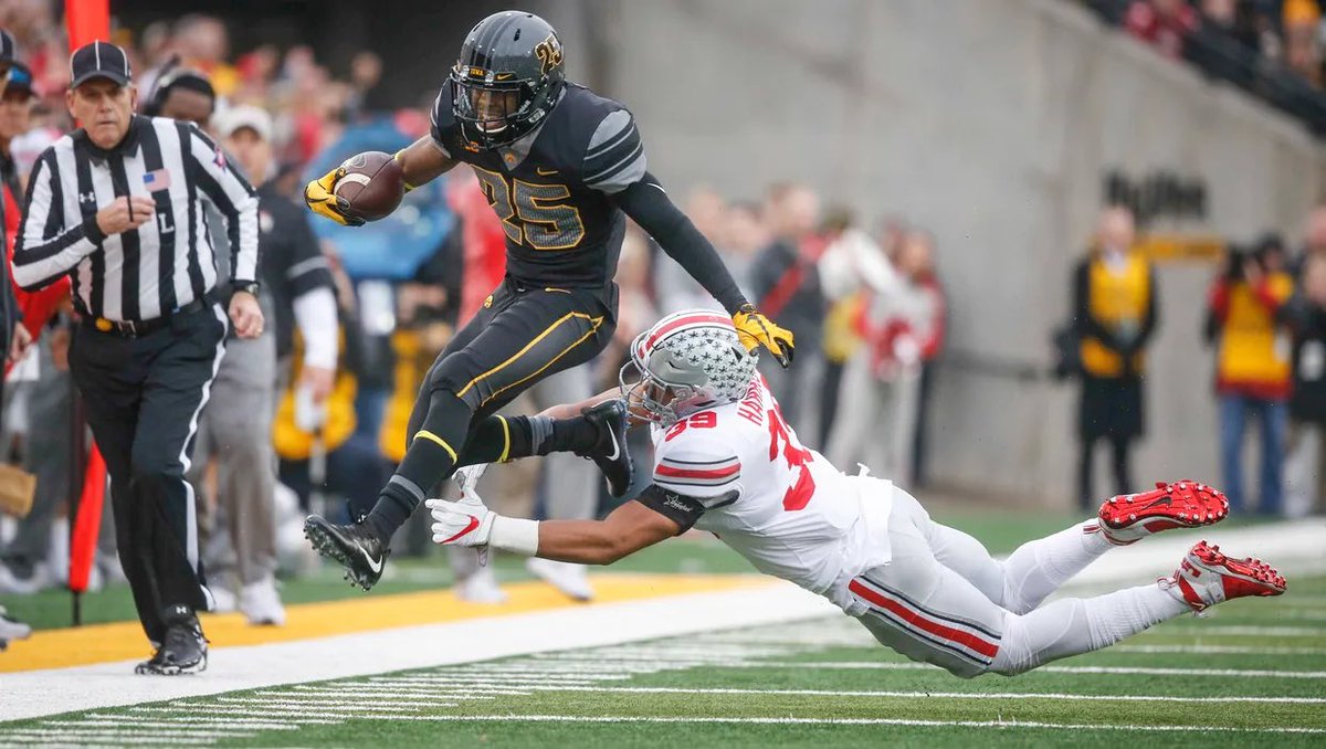 HawkeyeUniforms's tweet photo. Woodshed. 55-24. The most popular Hawkeye football alternate uniforms ever. This one needs no further elaboration. The uniform matchup the last time the Hawkeyes and Buckeyes played in Kinnick Stadium:

- 2017: Iowa W in ⚫️⚫️⚫️, Ohio State in ⚙️⚪️⚙️ https://t.co/f0aolJn3Qm