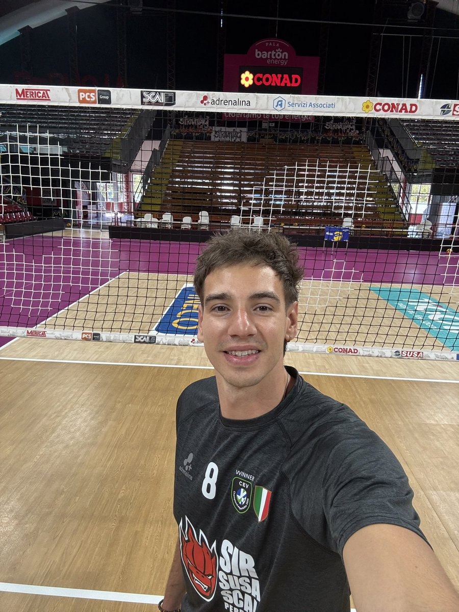 SIRVolleyPG's tweet photo. 🤳 Heyyyyyyy 😄👋🏼
#BlockDevils https://t.co/jG4frmPG8d