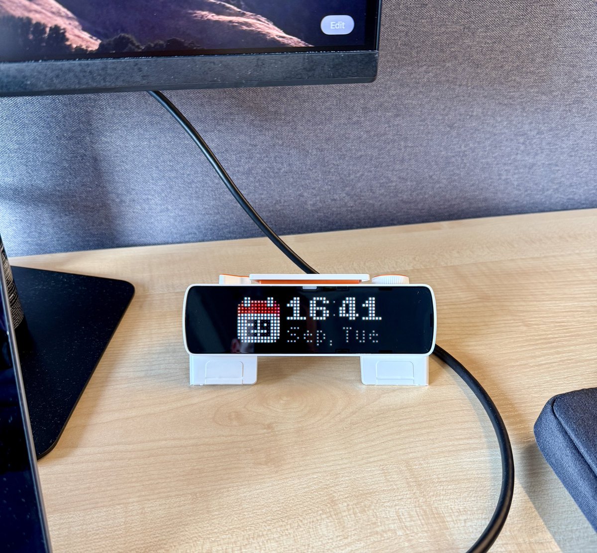 JustasMarkus's tweet photo. I've bought a @BusyFocusApp inspired by @UltraLinx

Let’s see if it’s going to increase my productivity. https://t.co/C6Rzoj9SMm