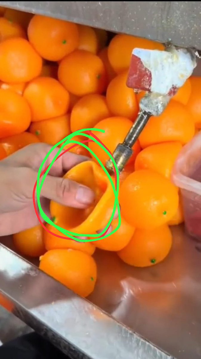 Bhumi__M026's tweet photo. This adorable orange-shaped squishy toy is oddly satisfying! 🍊😍

Squeeze it, watch it slowly bounce back to its original shape, and repeat! 😂
Perfect for kids and adults who love stress-relieving, relaxing little toys. 🧡✨ https://t.co/eboUP8KCAk