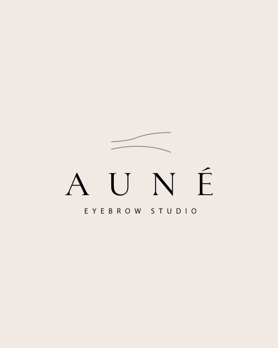 Hue_and_Co's tweet photo. アイブロウスタジオ　AUNÉ
その人本来の印象が整っていくというブランド思想を名前に込めました。
＃ロゴデザイン　＃マツエク　＃ブランディング　＃名刺　＃ショップカード https://t.co/I4k7QT7kBD