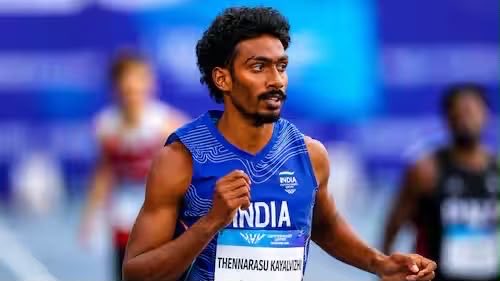 AadhavArjuna's tweet photo. ஜப்பானில் நடைபெற்று வரும் ஆசிய விளையாட்டுப் போட்டிகள் - 'Men's 4x400m Relay' பிரிவில், வெண்கலப் பதக்கம் வென்று சாதனை படைத்துள்ள இந்திய அணிக்கும், அணியில் இடம்பெற்றுச் சிறப்பாக ஓடிய தமிழ்நாட்டைச் சேர்ந்த வீரர்கள் ராஜேஷ் ரமேஷ் மற்றும் விஷால் ஆகியோர் இருவருக்கும் எனது மனமார்ந்த வாழ்த்துகளைத் தெரிவித்துக்கொள்கிறேன்.

இப்போட்டிக்கான நான்கு வீரர்கள் அடங்கிய இந்திய அணியில் தமிழகத்தைச் சேர்ந்த இரு வீரர்கள் இடம்பெற்று தங்கள் அசத்தலான ஓட்டத்தின் மூலம் பதக்கத்தை வென்றிருப்பது, தமிழகத்திற்கு பெருமையையும் தமிழக இளைஞர்களுக்கு ஊக்கத்தையும் அளிக்கிறது. தடகள வீரர் விஷால் அவர்கள் இந்தாண்டு ஆசியப் போட்டிகளில் இதனோடு இரண்டாவது பதக்கத்தை வெல்வது கூடுதல் சிறப்பாக அமைந்துள்ளது.

ஆசிய விளையாட்டுப் போட்டிகளில் வெண்கலப் பதக்கம் வெல்பவர்களுக்குத் தமிழ்நாடு விளையாட்டு மேம்பாட்டு ஆணையத்தால் வழங்கப்படும் ரூ.30 லட்சம் உயரிய ஊக்கத் தொகையினை (High Cash Incentive) பெறும் ராஜேஷ் ரமேஷ் மற்றும் விஷால் ஆகியோர் இருவரும், இந்திய நாட்டிற்காக மேலும் பல சாதனைகள் படைக்க அவர்களுக்கு எனது பாராட்டுகள்.