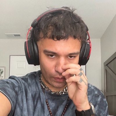 MicrosoftBando's tweet photo. #NewProfilePic https://t.co/uATbXrbUTe