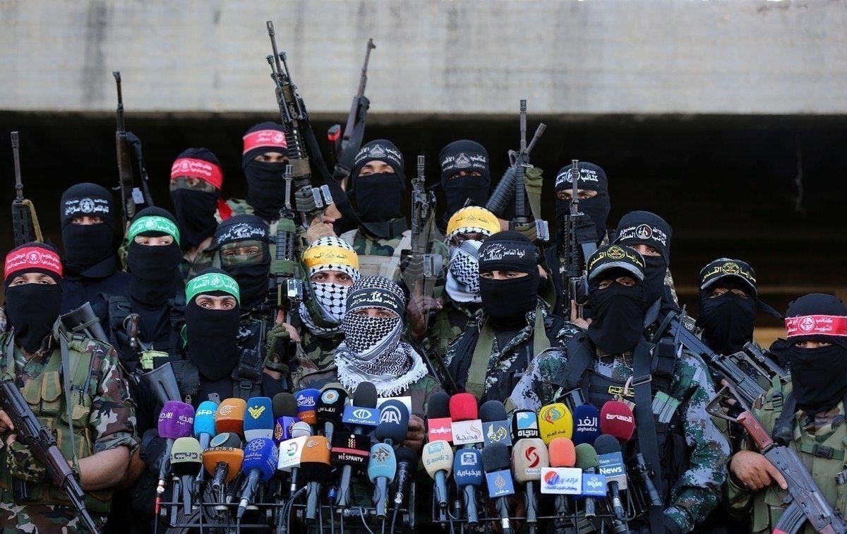 Puspen_PKI's tweet photo. perlawanan di palestina dilakukan oleh berbagai faksi dan dari berbagai ideologi, yang terbesar dan saat ini memimpin memang Hamas. Tapi, bukan berarti yang lain gak ada. mari berkenalan dengan marxis: Popular Front for Liberation of Palestine. https://t.co/ogSr0CTgCf