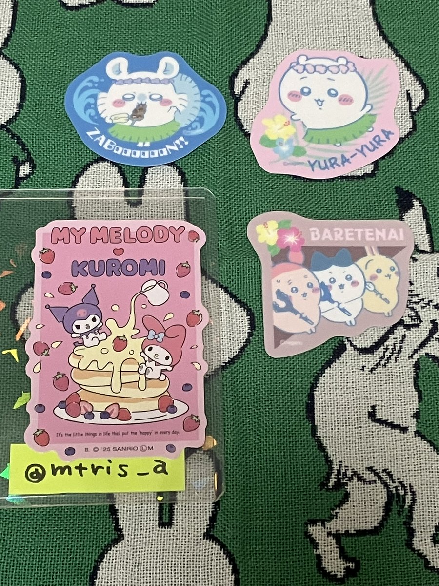 mtris_a's tweet photo. 【交換】映画 ちいかわ ダイカットステッカー 付きグミ シール ステッカー
譲：
1.ちいかわ
4.モモンガ
14.バレてない（ハチワレ＆うさぎ＆古本屋）

求：
11.人魚＆セイレーン

11.人魚＆セイレーン２枚で
上記３枚との交換も可能です

郵送もしくは大阪近郊手渡し交換 https://t.co/Yp8OH5k123