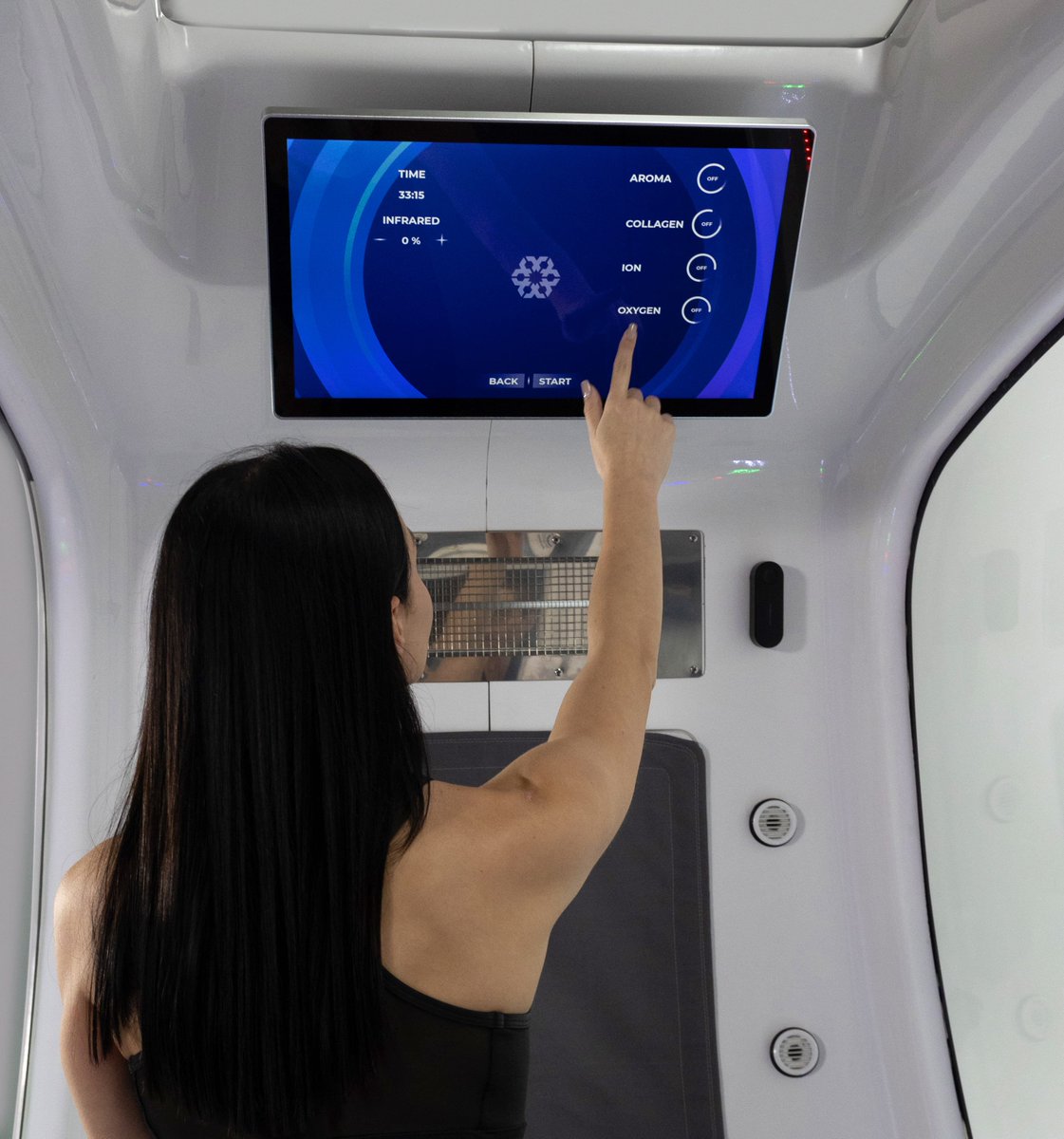 CryonickFactory's tweet photo. 🔥❄️ HotCRYO — when training becomes a technology-driven wellness experience.

HotCRYO by Cryonick is a unique capsule for group training, recovery, mobility, rehabilitation programs and wellness.

 #Biohacking #Longevity https://t.co/2uHbUCRl41