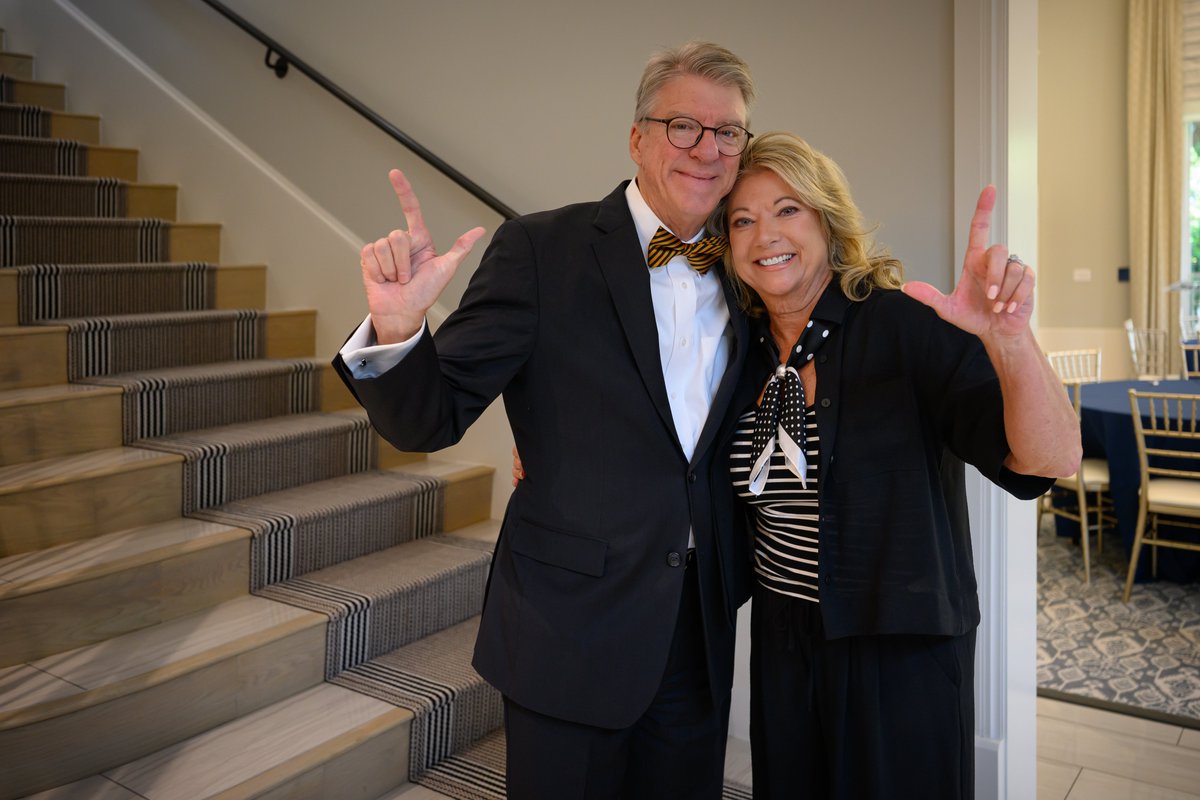 OMRF's tweet photo. We're back on the road for our new Spotlight Conversation series: Artificial Intelligence and Medical Research. 🧬 Thank you to our hosts in Stillwater, Anne and Michael Greenwood, and OSU President Jim Hess &amp; First Cowgirl Angela Hess for making it a great event! https://t.co/sCIfAlJKbR
