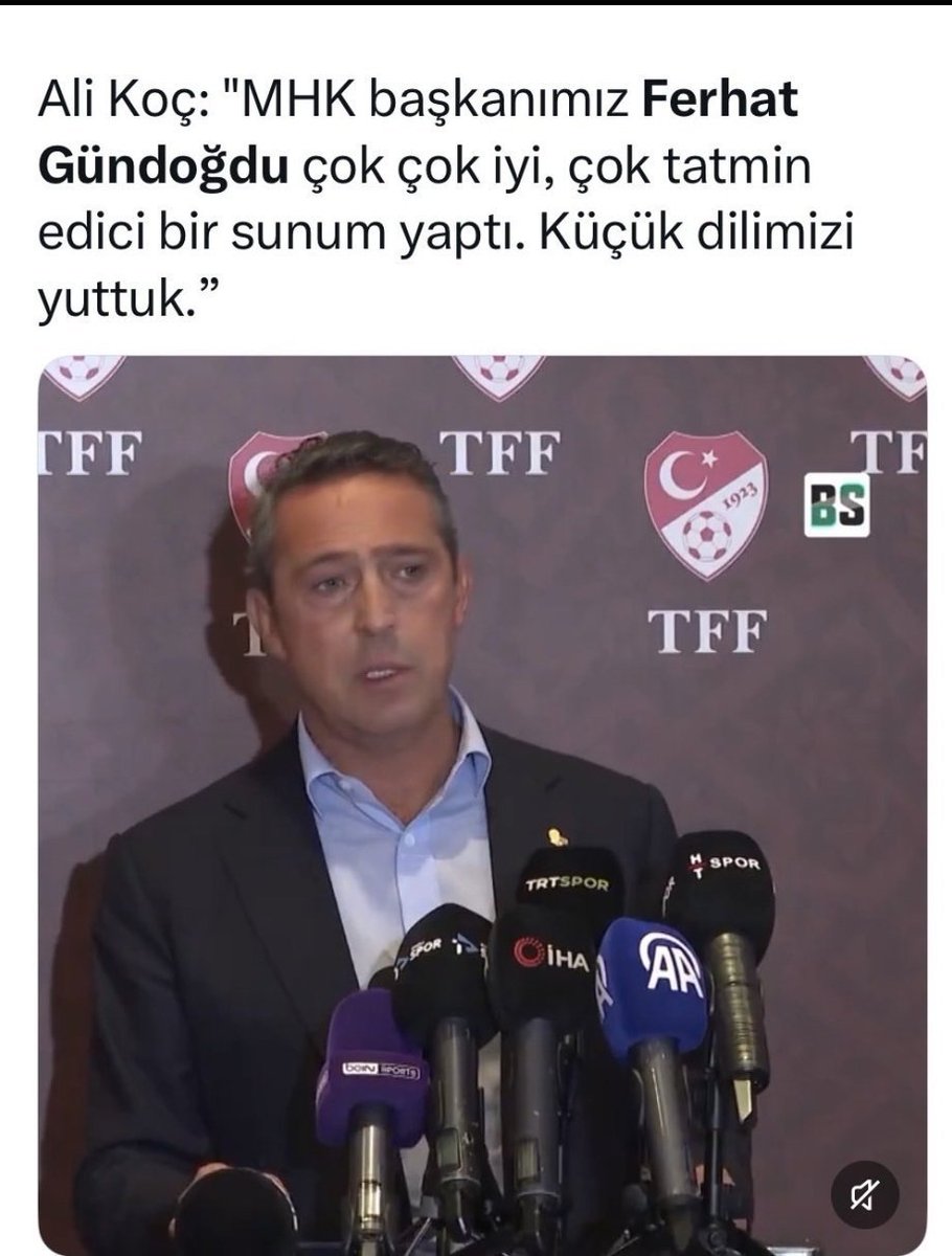 Halilapyd's tweet photo. @marcodavz10 O küçük dil biryerine girmiş galiba ondan anlamıyon döl israfı https://t.co/FI4wVhchVh