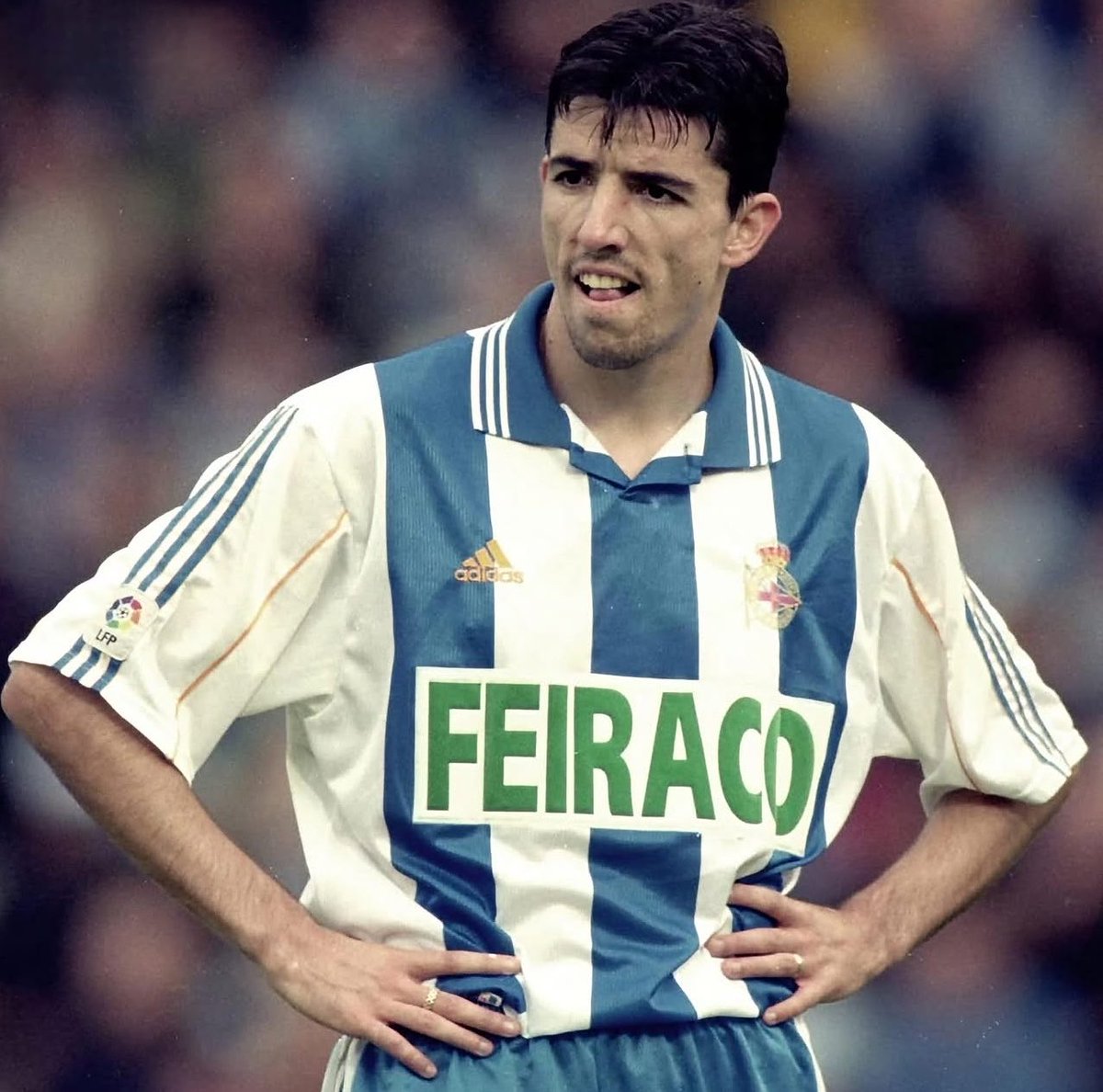 IanSZNian's tweet photo. Guess the great player 

 He scored Hat -Trick on his debut for Deportivo 30th, 44th and 57th minutes after joining from Tenerife in July 1999. Deportivo went on to win their first-ever La Liga title that season.🔥 the player finished the 1999/00 league campaign with 22 goals in 36 appearances, finishing 4th in the Pichichi race. 🎯 All three goals came from open play: right-footed finish, header, then another right-footed finish. 

Level: Real Hard