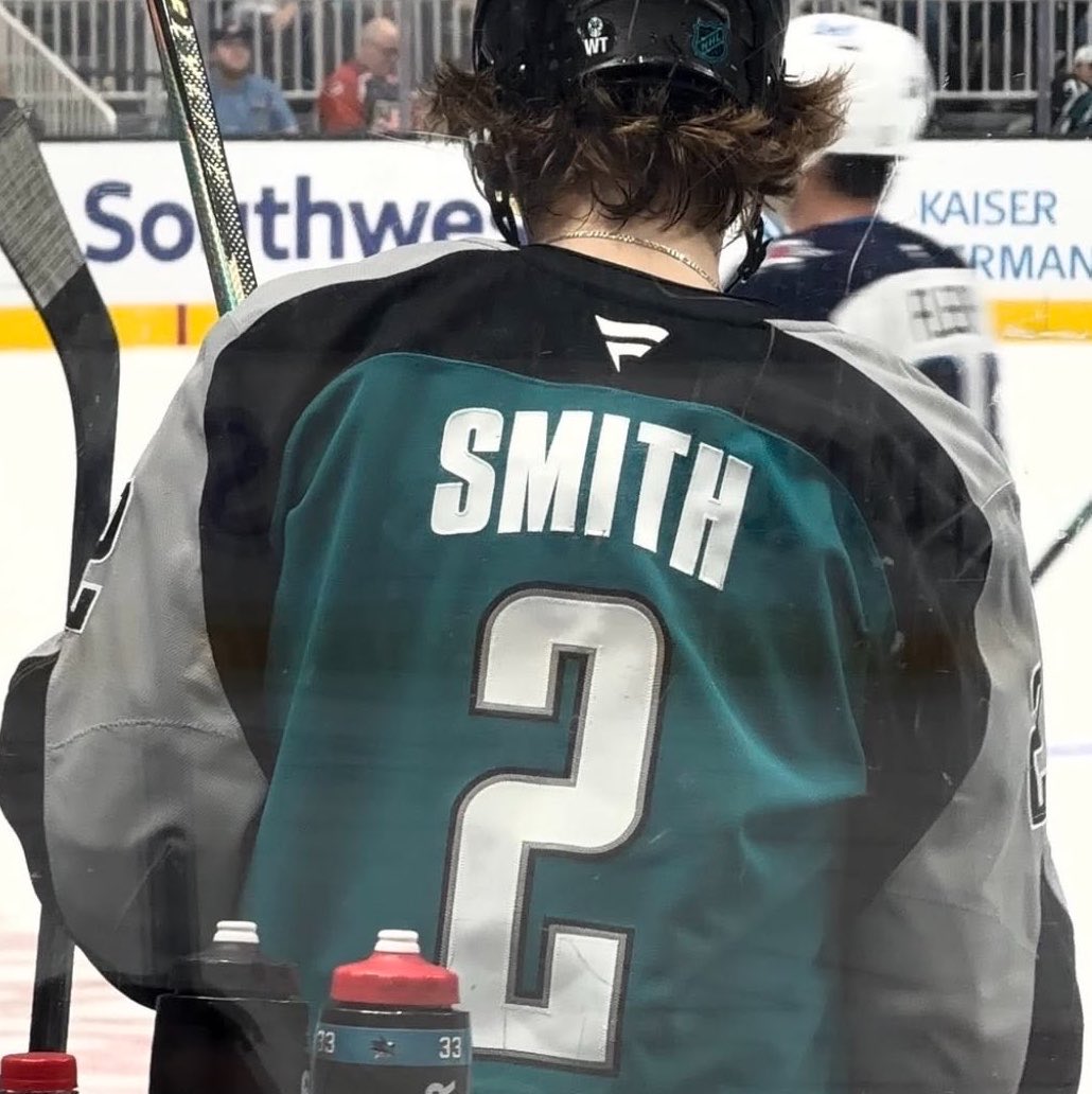whimsyteal's tweet photo. it’s will smith hockey day until sharks home opener! #turnitallteal https://t.co/fif5YG4TI3