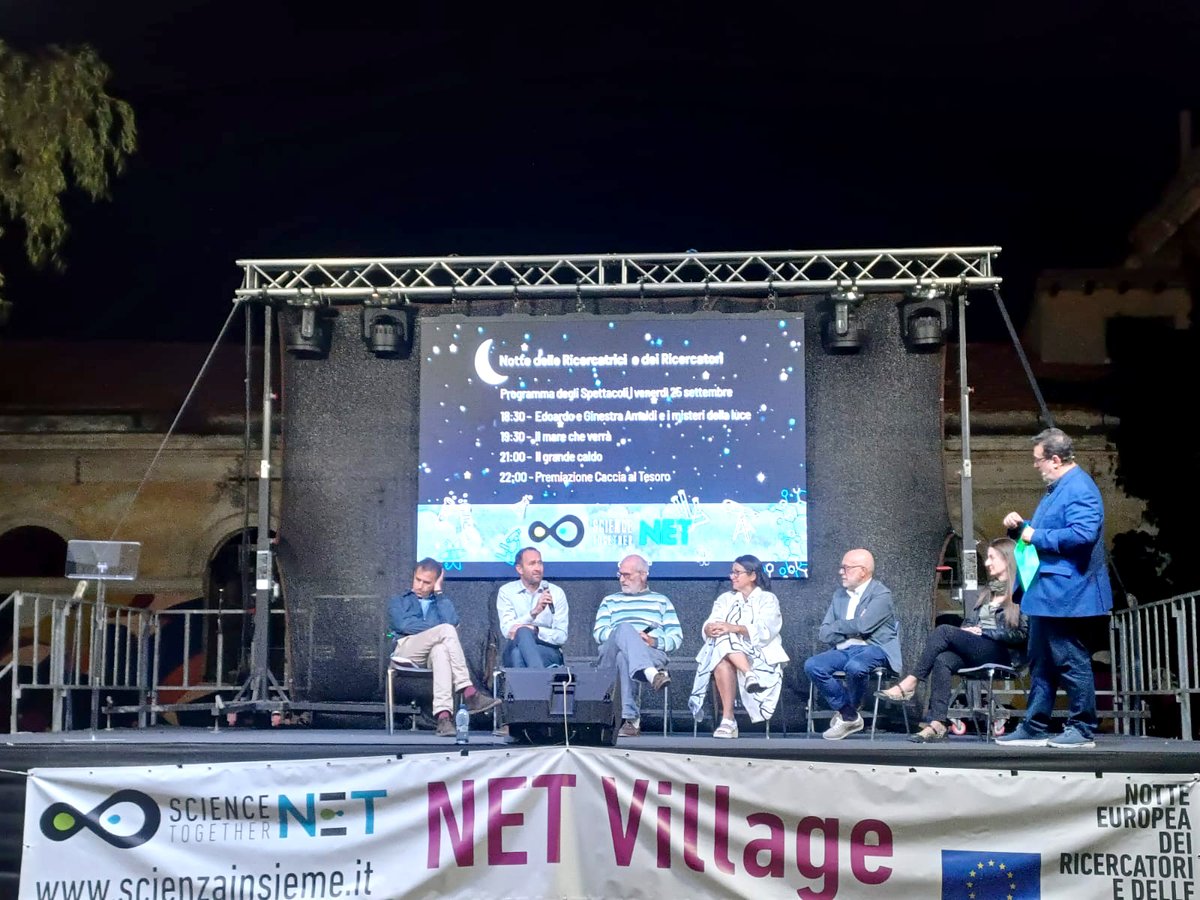 CNRDTA's tweet photo. Alla #NotteEuropeaRicercatori, Francesco Petracchini (@echopetra), direttore del @CNRDTA, ha partecipato a “Il grande caldo”

Dal #microclima urbano ai sistemi di monitoraggio, un confronto su clima, città e strategie di prevenzione

@NDR_SOCIETY 
@ScienzaInsieme
@CNRsocial_ https://t.co/q7qDsp3641