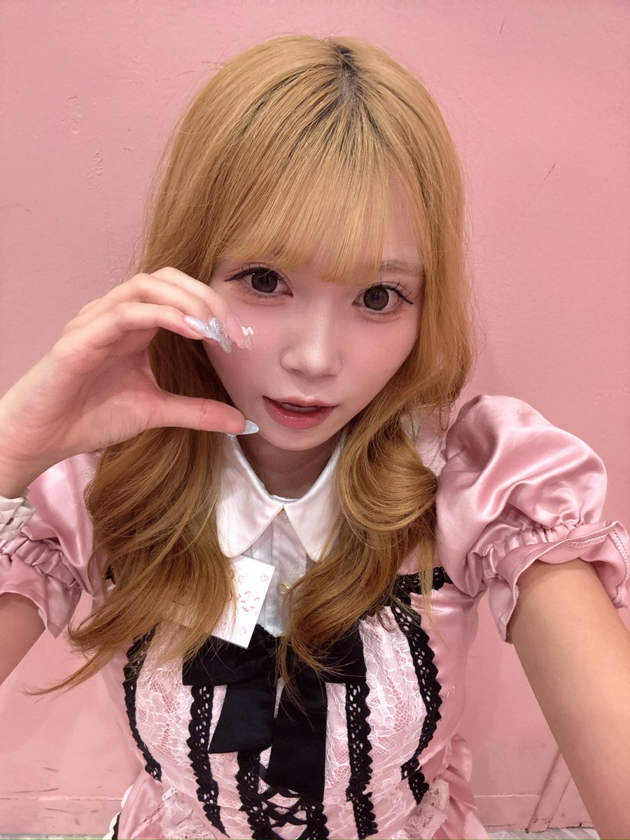 mero_uu2's tweet photo. @3zifrt はじめましてー！
ピンクモンスター梅田のうるです♡
メイドカフェ好きとしてつちかってきたお絵描き力があります‼️
よければどですか🥹 https://t.co/PjliPt9m10