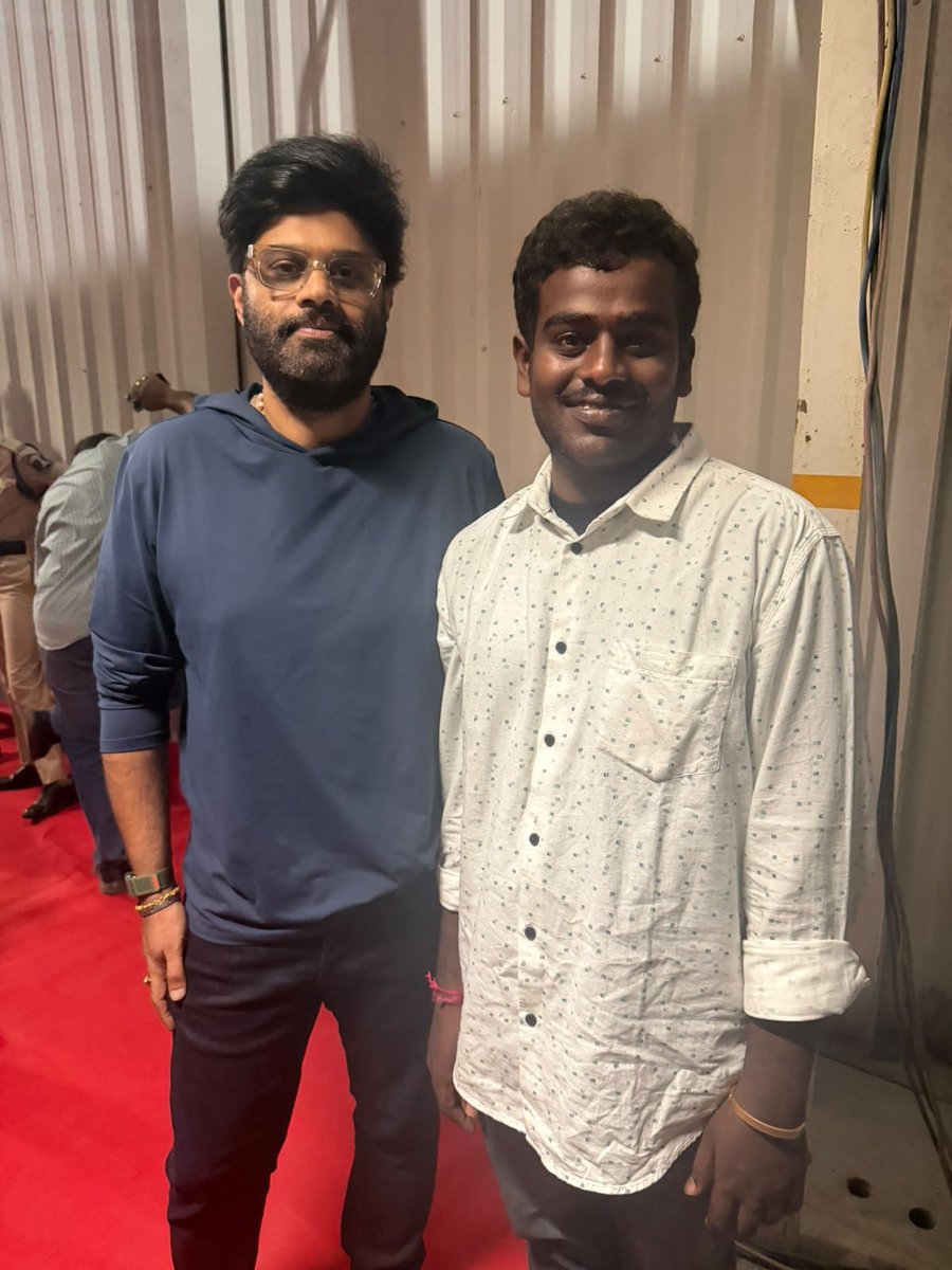 AllHailNTR's tweet photo. VERY GOOD NEWS! 🐯❤️‍🔥

He got a picture with @tarak9999, and this is truly one of the happiest moments for the entire Tiger Nation! 🐯🔥

The picture will be out soon… 👀📸 https://t.co/8f9XLduNAa