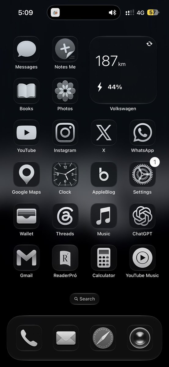 AppleBloggerUX's tweet photo. Dark or Light iOS 27 ? #apple https://t.co/wNF5ViAQhV