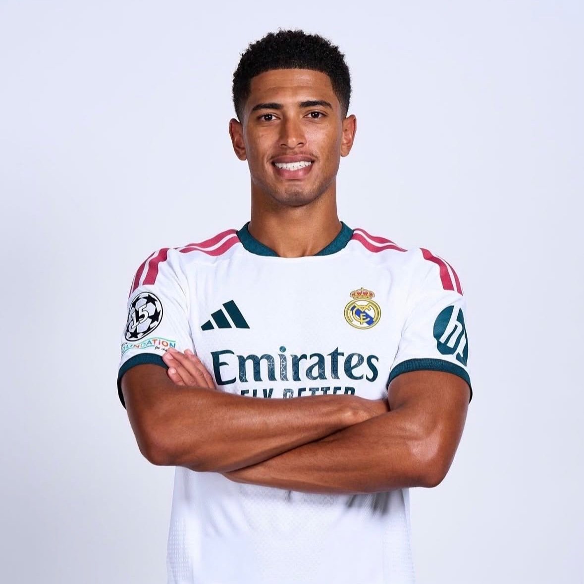MdSodki's tweet photo. مؤكد🚨

ريال مدريد وجود بيلينغهام قد بدآ بالفعل محادثات للتجديد✍️

FabrizioRomano🗞 https://t.co/f1EuSVgwHL