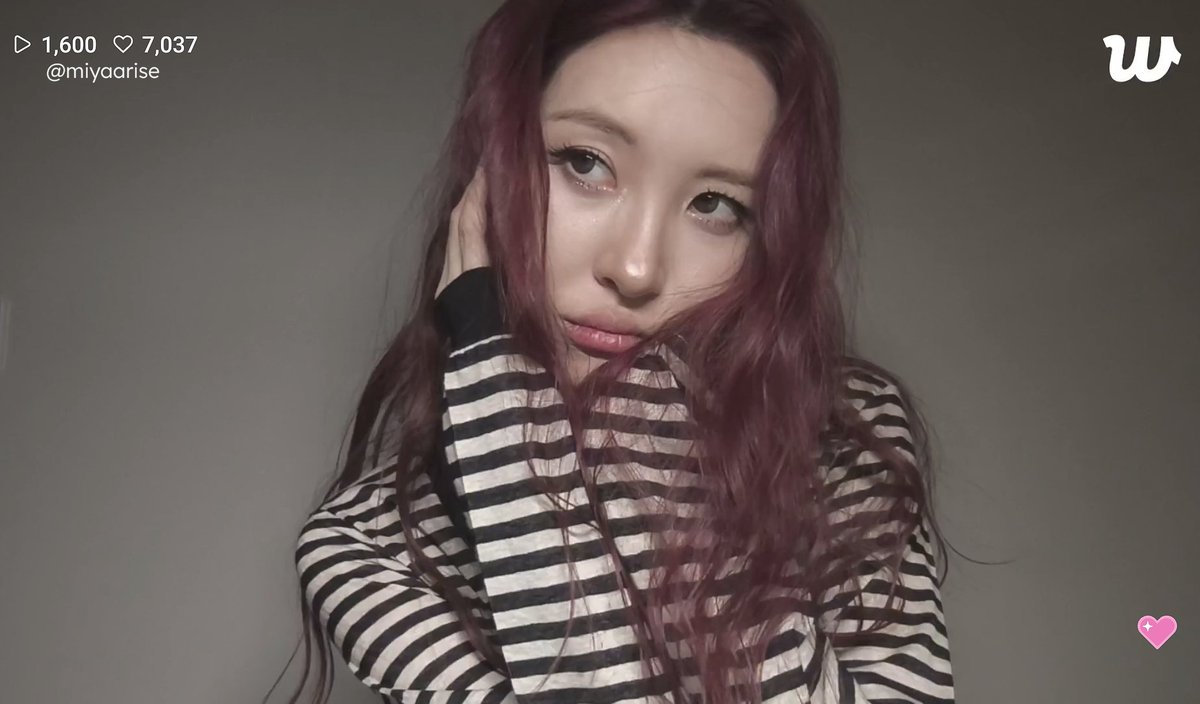miyaarise's tweet photo. [WeverseLive:260929] pt.4

❤️ #선미 #미야네 #SUNMI https://t.co/dkwv6qwMC0