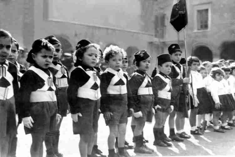StancatiFa17219's tweet photo. @ntx650 Anno scolastico 2027/2028 https://t.co/0cfoeVgfd6