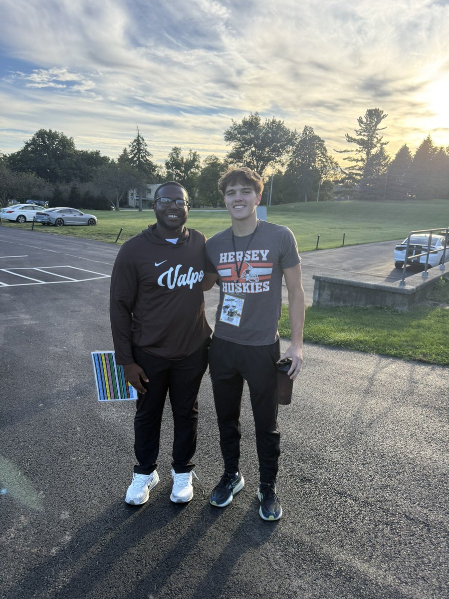 JoshRiggs_7's tweet photo. Had a great time @valpoufootball this weekend! Thank you @CoachGeiger_ for getting me out there! https://t.co/cxTY6jdD3o