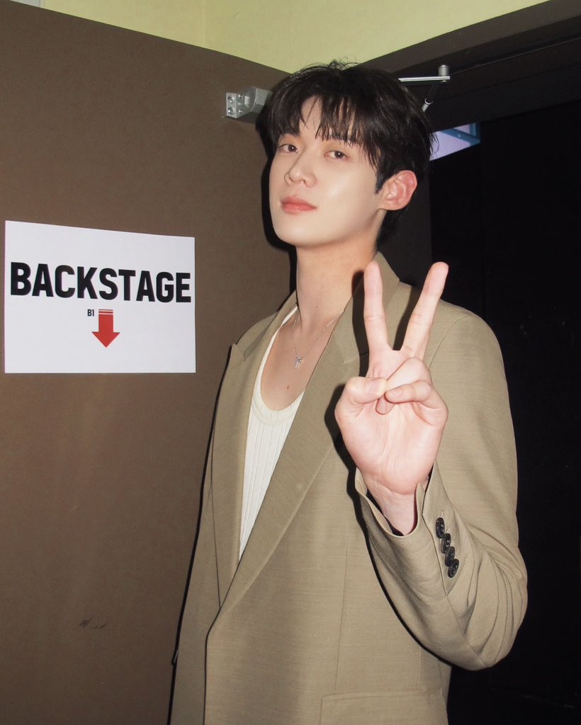 olafh__'s tweet photo. Your passion and efforts always shine through in everything you do.

WE STAND WITH KIM YOON SIK

#KIMYOONSIKSHINES 
#KIMYOONSIK https://t.co/1RyVaCfitX