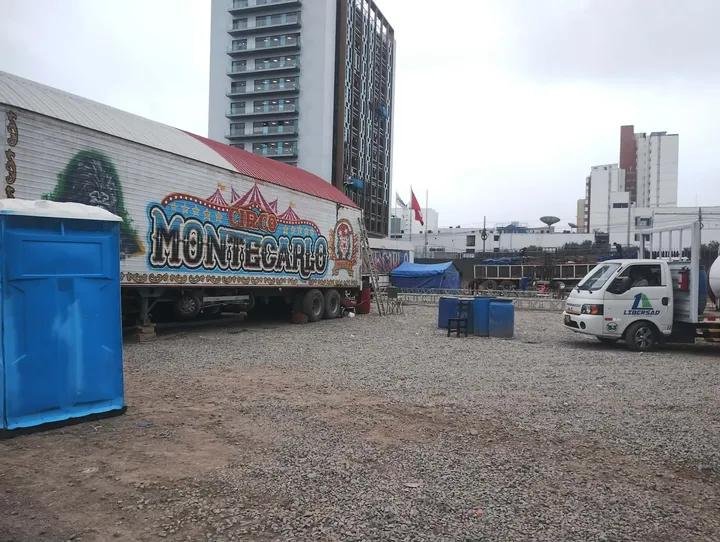 LibersadEirl's tweet photo. Estamos hay ....
Donde se comienza a armar la alegria 😀
Risas unión familiar ,🙋🤱

LIBERSAD junto al CIRCO MONTECARLOS 🎪
deseamos que en este mes de Julio 
Más familias se unan en carcajadas y momentos alegres 🤡🎪 https://t.co/aUlPESzsTE