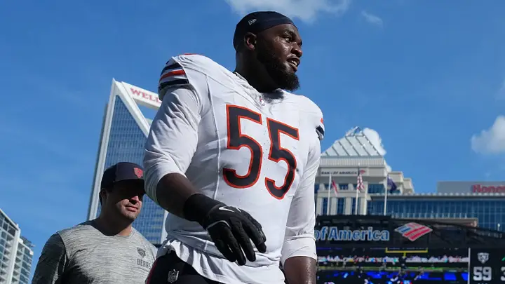 JAYChi_Bears's tweet photo. Dayo Odeyingbo through the 1st 3 games of the season

-8 Pressures
-5 TOT
-3 QBH
-2 SK

Safe to say, he's been motivated https://t.co/qq1Uyme3SJ