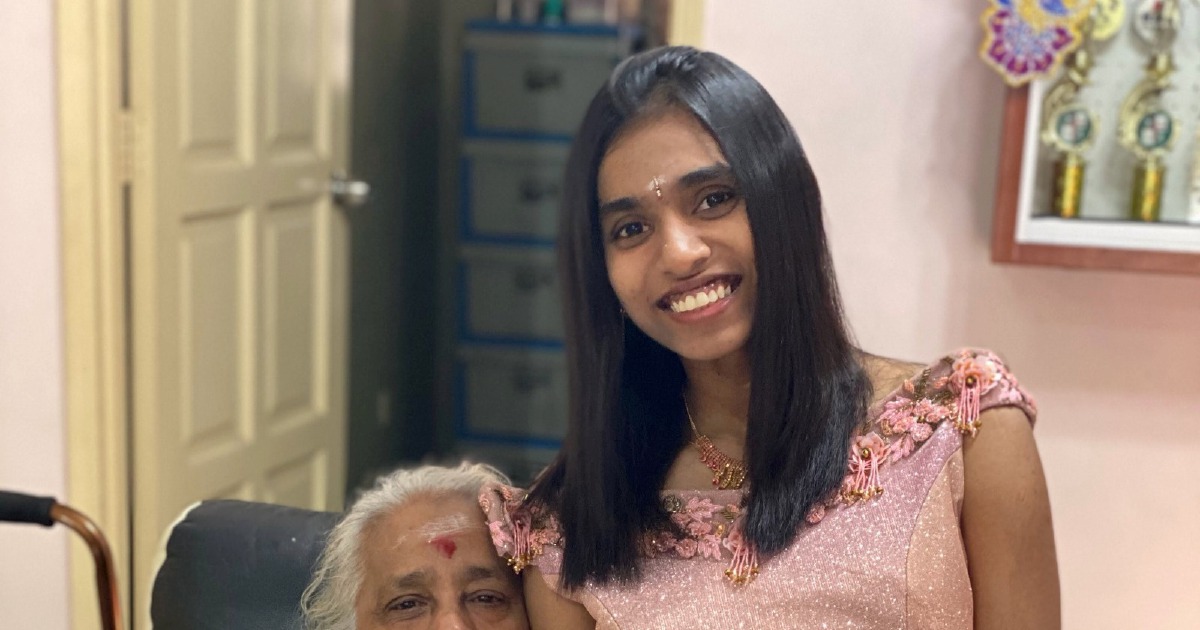 NST_Online's tweet photo. #NSTsport Women's doubles shuttler M. Thinaah has opened up about her emotional struggles following the death of her grandmother and her pet rabbit shortly before delivering a bronze-medal performance with Pearly Tan at the Aichi-Nagoya Asian Games.

Thinaah revealed on social media that her grandmother died on Aug 21, just days after the World Championships began in New Delhi.
https://t.co/hUaQtHyRMD