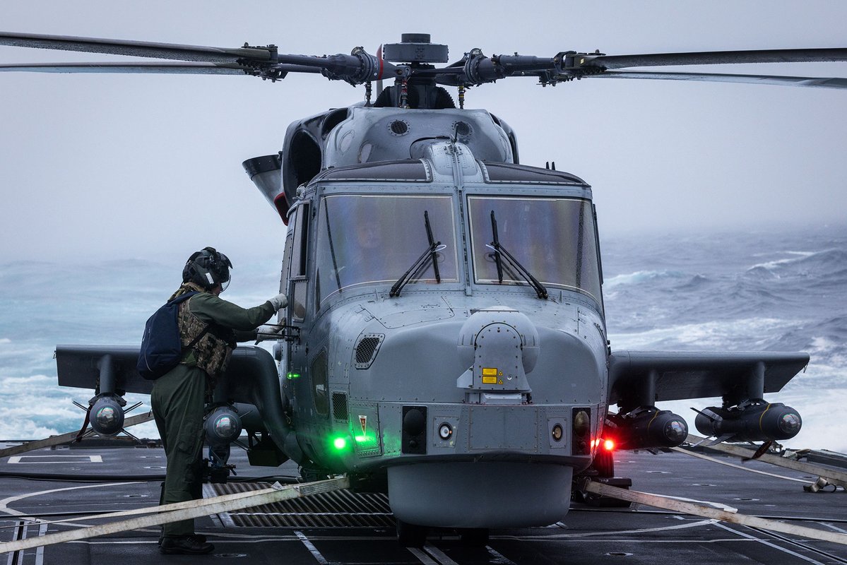 NavyLookout tweet picture
