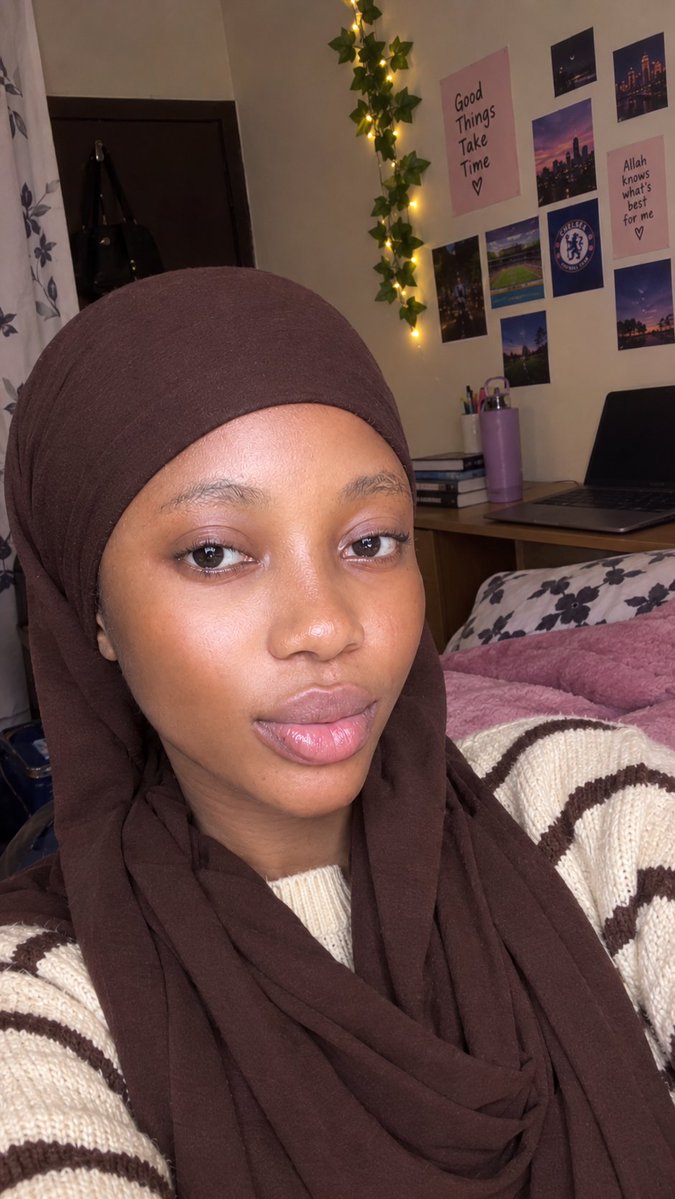 Mhizkaozzie01's tweet photo. Good morning from this beautiful side 💖 

Have a lovely day 😊 https://t.co/WEr0Whv2My