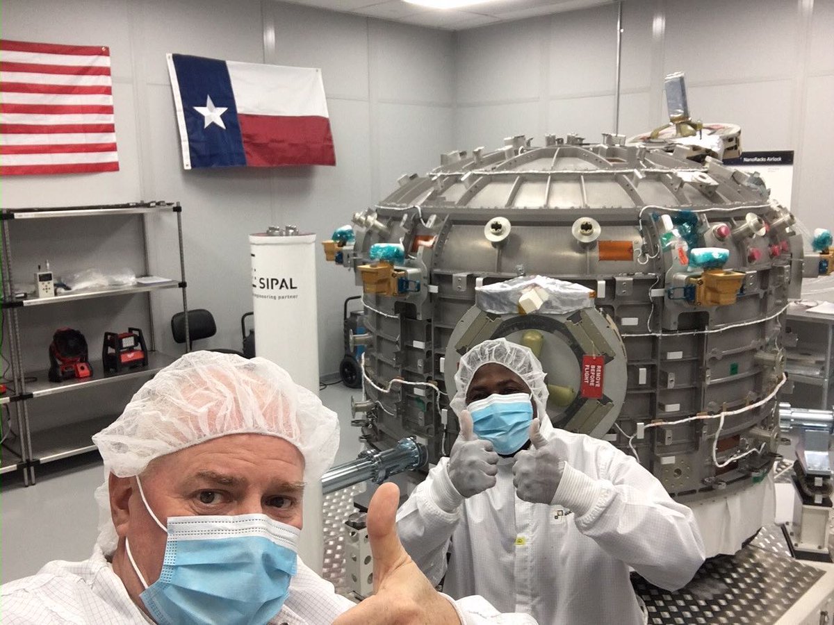 NanoracksSpace's tweet photo. The #BishopAirlock is looking mighty fine as we carefully march towards our launch on spacex-21. https://t.co/axC0hgilEu