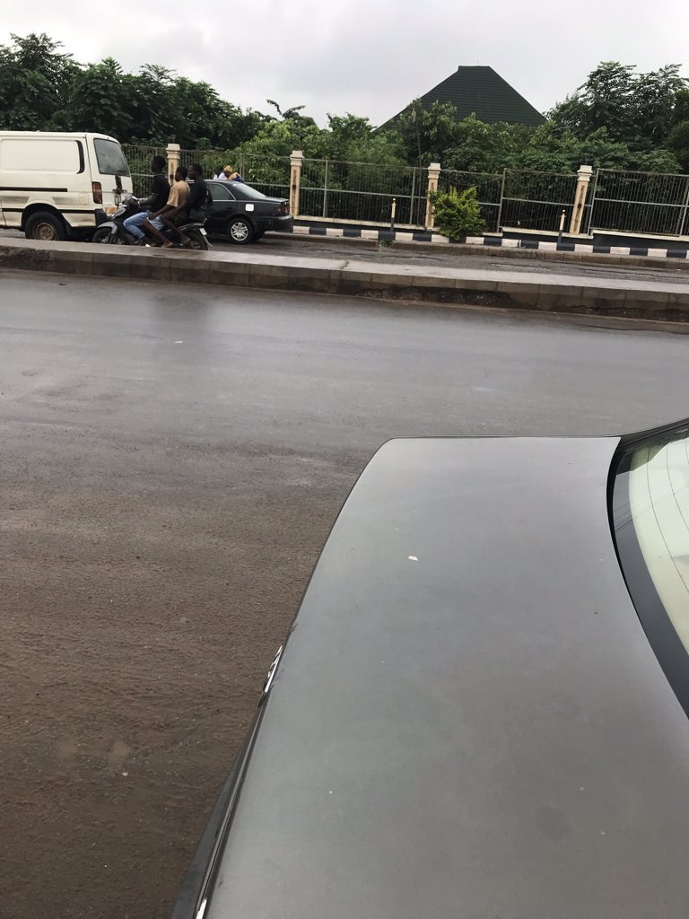 akanbi72585's tweet photo. Unpopular opinion: ibadan is more dangerous than lagos https://t.co/piblhUHx4X