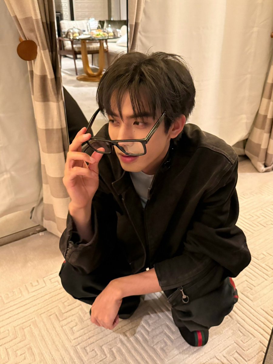 RungMy's tweet photo. ไอ้พี่คนหล่อ 🫠😭🐉 https://t.co/U74g29wq7B