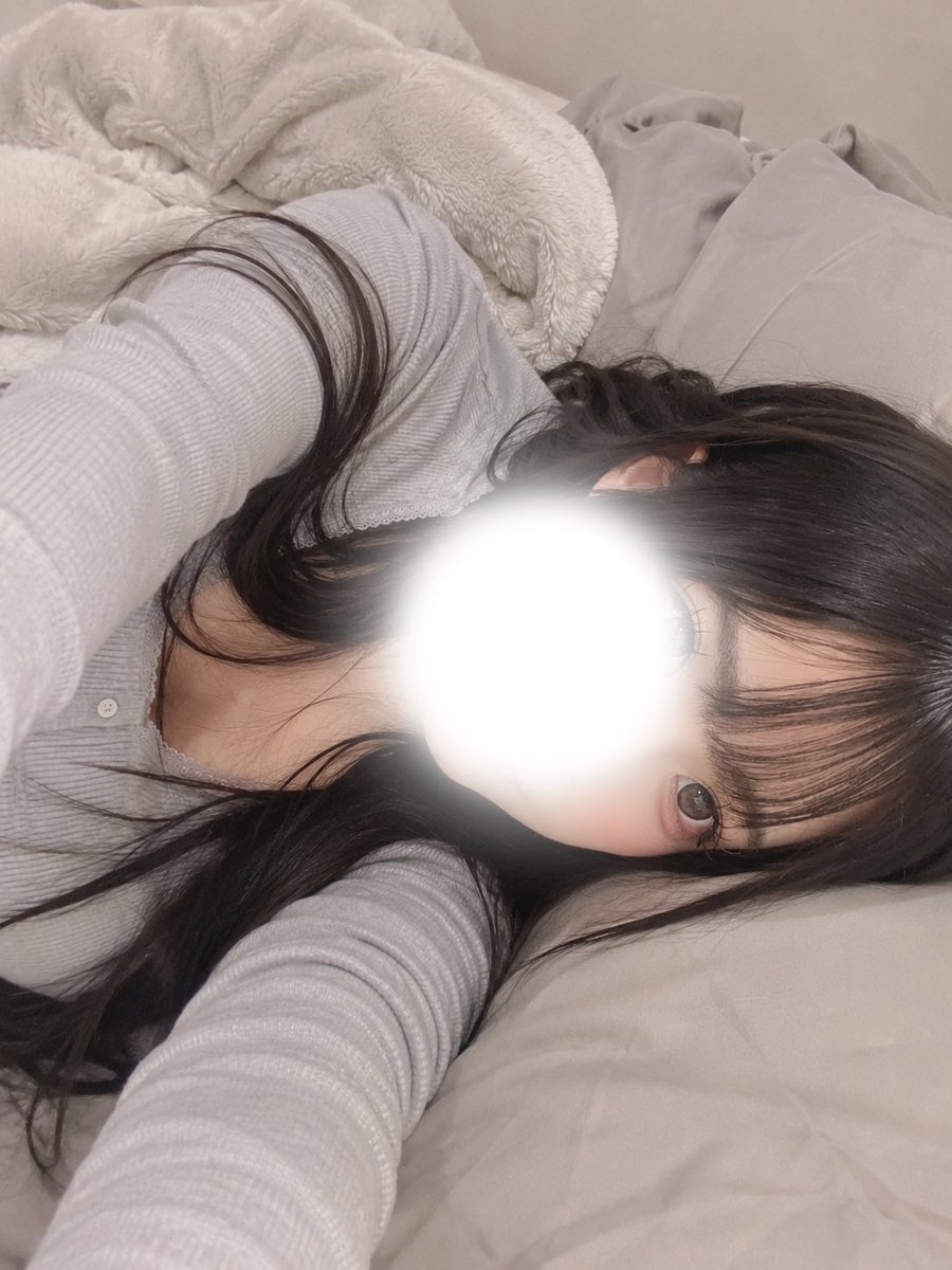 jurijkc3's tweet photo. ラスト枠まだ残ってます( ･ ･̥ )
レアですたぶん()笑
よかったらぜひ遊びにきてくださいね✨️ https://t.co/ht9r0iKndo