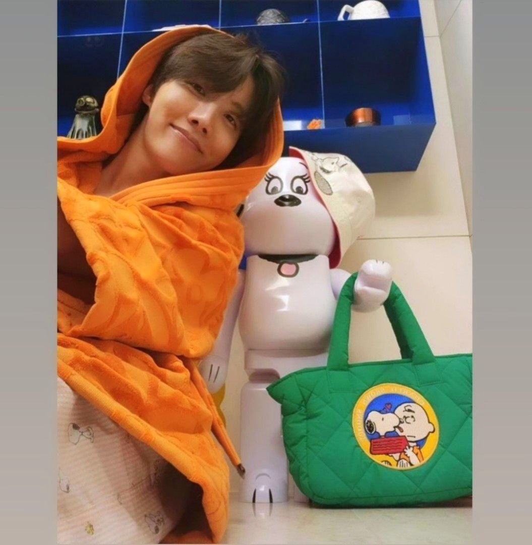 rockstrangers's tweet photo. @snoopyb047 Jhope gonna love this!! https://t.co/6cOcJZIlWj