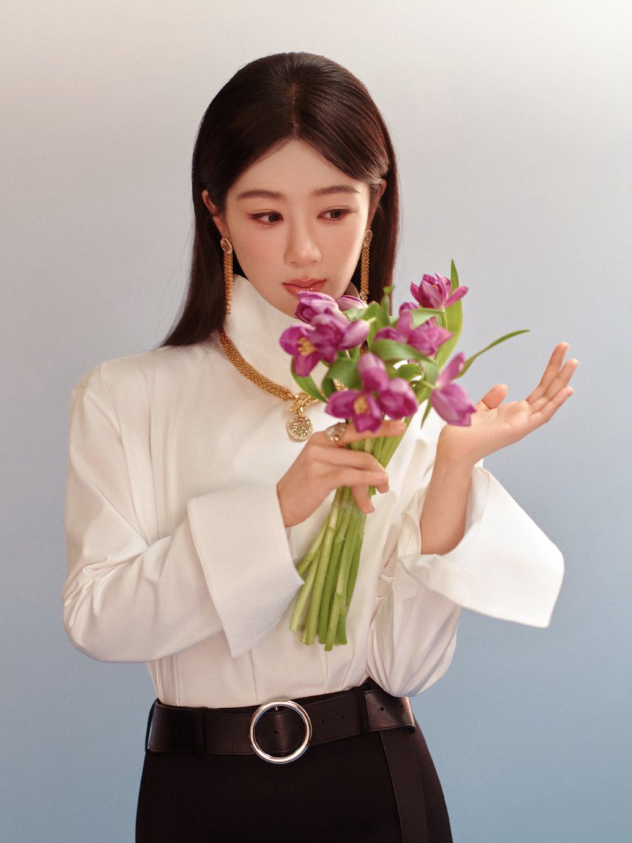 yangzithailand's tweet photo. 290926 | Yang Zi Studio weibo update

สตูแชร์ภาพนิ่งของบอสจื่อคนสวย💜

#หยางจื่อ #YangZi #杨紫 https://t.co/laPacLf5vt