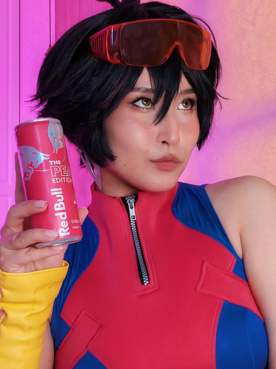 webkamichan's tweet photo. Who gave Jubilee an energy drink?

#MarvelRivals  #Jubilee https://t.co/zb2zRCtjYO