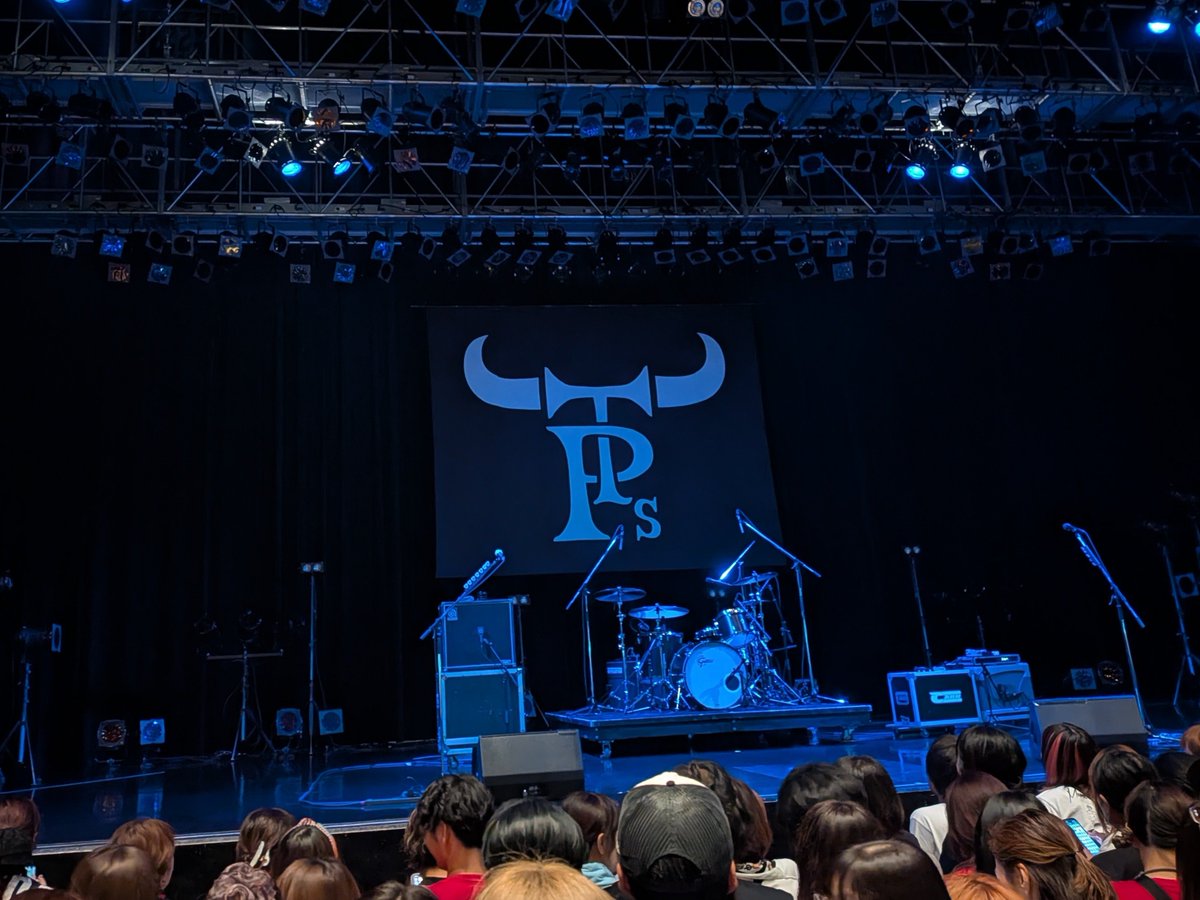 hiro_livingdead's tweet photo. 8年ぶり？のプレデターズ楽しみ https://t.co/KsGb7YMsM3