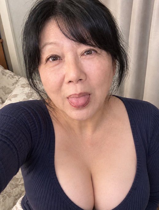 RodolpheSavry's tweet photo. 53歳のアソコ…
舐めれるって方いますか？

いないとは思うけど… https://t.co/25ckIL9duv