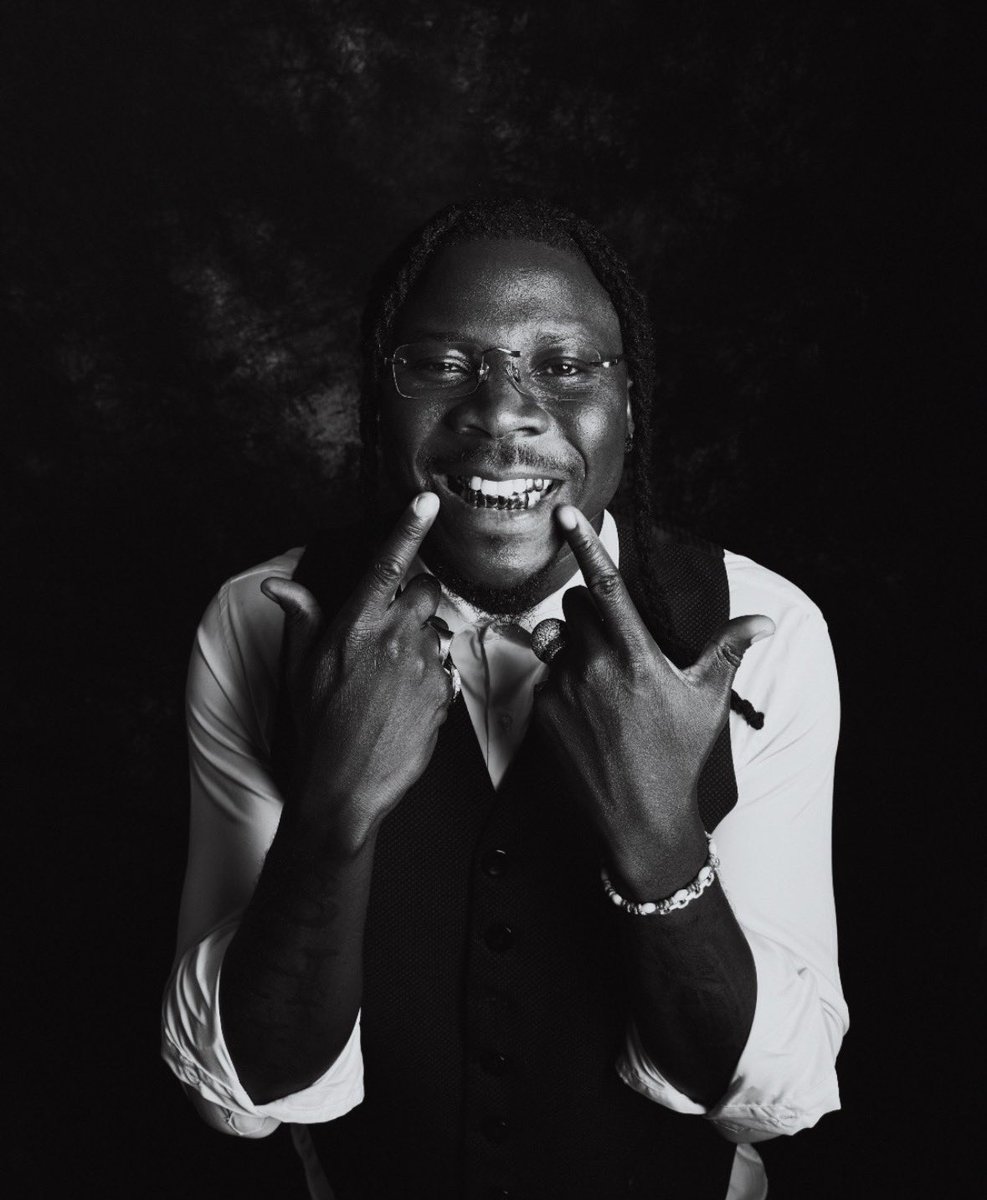 TheUpperEnt's tweet photo. 👤: Stonebwoy

•Ghanaian reggae, dancehall & Afropop artist 
•MSc International Relations & Diplomacy
•2015 BET Best International Act, Africa 
•Record breaking 10 wins for Reggae/Dancehall Artist of the Year at Ghana Music Awards 
•First Ghanaian Artist to headline the OVO Arena, Wembley
•Sold out the O2 Shepherd’s Bush Empire
•His fifth studio album, “5th Dimension” debuted at #8 on Billboard Reggae Album Chart
•Surpassed 100M streams on Boomplay
•First Ghanaian Artist to attain 20M streams on Audiomack 
•Ghana Music Awards, Artiste of the Year (2015, 2024)
•2019 Nickelodeon Kids’ choice Awards, Favorite African Star
•4 AFRIMA Awards (Most awarded Ghanaian Artist in AFRIMA history)
•3 Global Music Awards, Africa
