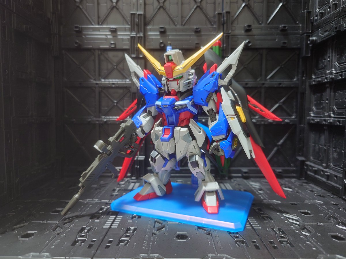 shin_0619s's tweet photo. 先々週ガンダムベースで買ったMGSDデスティニー完成！
めっちゃカッコいい！
2月の発売日に目の前で売り切れてからようやく手に入れることができた。 https://t.co/Mg5UxaLpOq