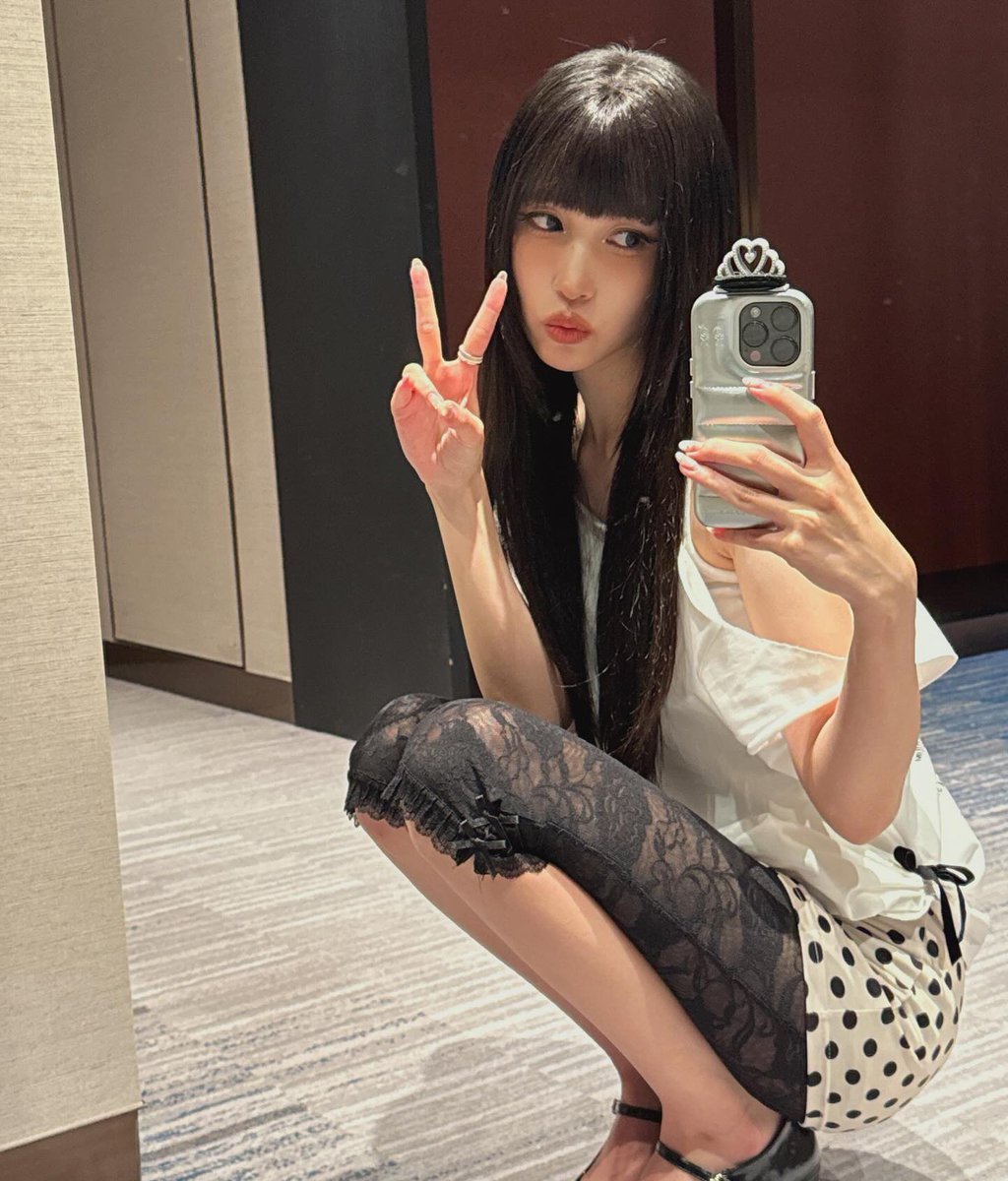 todayintwice's tweet photo. 1 year ago today, MINA posted these photos on Instagram. https://t.co/Ff8ve8Qb3r