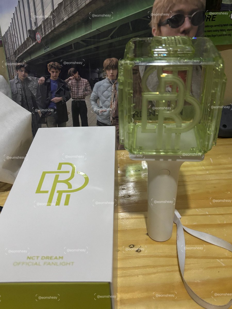 eomsheay's tweet photo. wts / want to sell
— lightstick ls nct dream unsealed fullset (like new) 585k inc packing
— dom bogor
— co splitpay, 5k di 🍊
— connect apk smtown
bisa cod stasiun krl jkt sekitarnya
free pc official <3 https://t.co/G48uaCJx1a